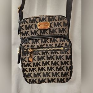 Michael Kors crossbody flight purse